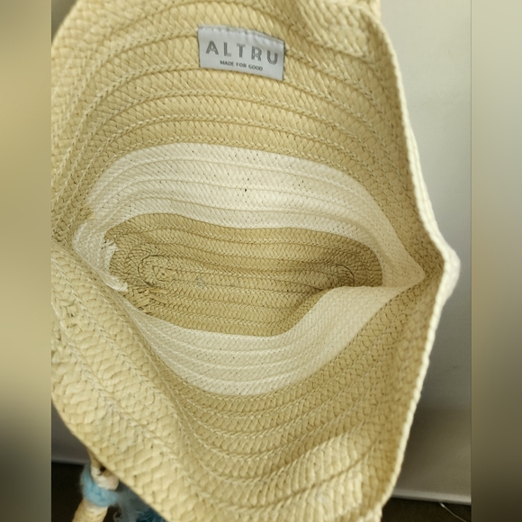 Altru Straw Purse - Picture 3 of 10